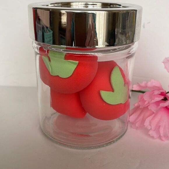 4 Piece Makeup Applicator Sponge Set in Decorative Glass Jar - Picture 1 of 2